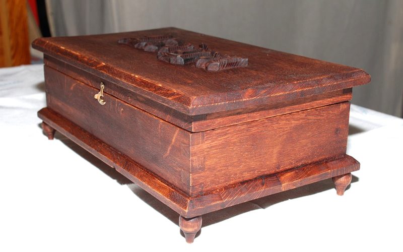 Koka lādīte, lādīte dārglietām, dāvanas no koka